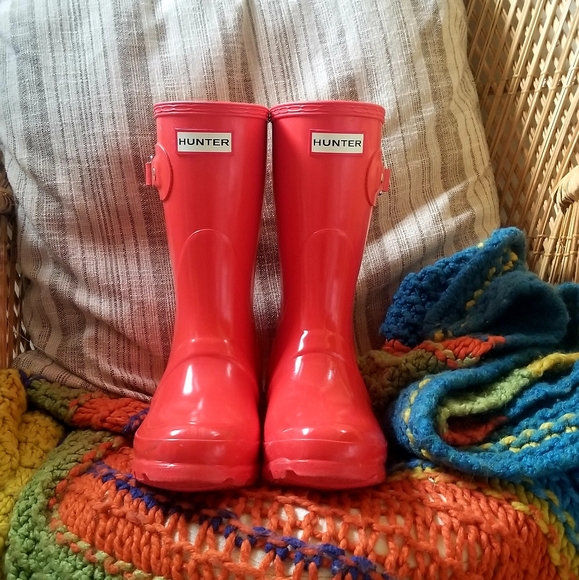 Hunter Shoes - Fire Engine Red Hunter Mid-Calf Gloss Rain Boots